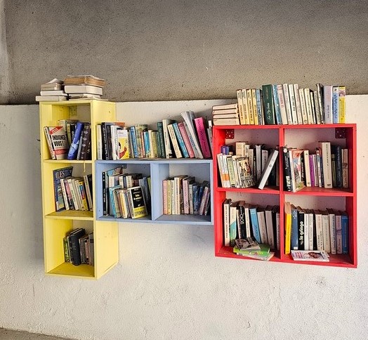 Une boite à livres à Bizeneuille&nbsp;(03)