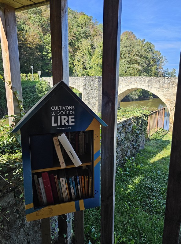 Une boite à livres à Solignac&nbsp;(87)
