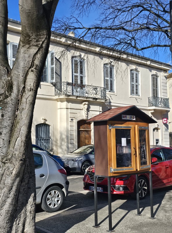 Une boite à livres à Nîmes&nbsp;(30)