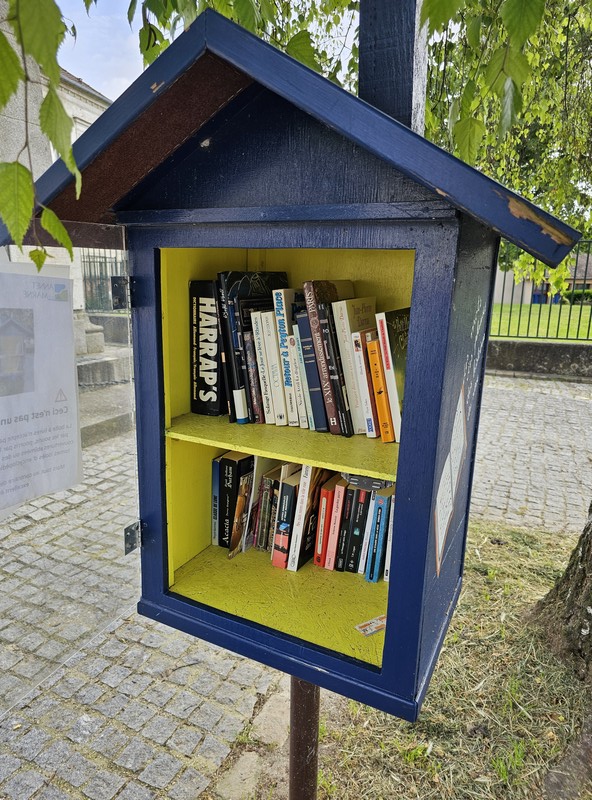 Une boite à livres à Annet-sur-Marne&nbsp;(77)