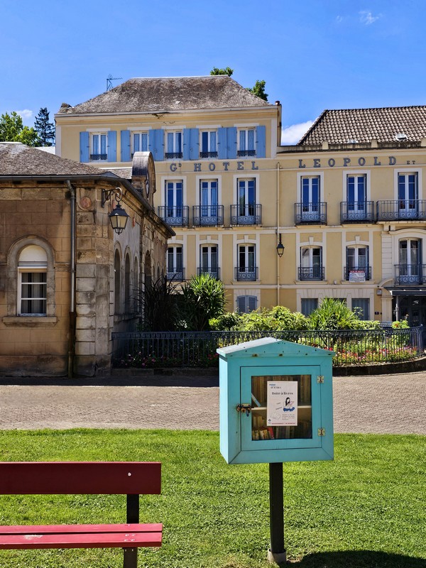 Une boite à livres à Néris-les-bains&nbsp;(03)